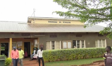 Ab’i Nyakariro basubiye ku kwandikirana utubaruwa kubera ikibazo cy’iminara ya telefone