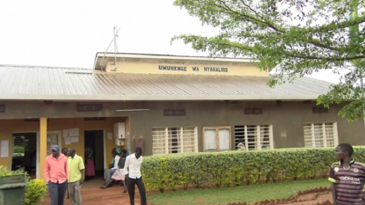 Ab’i Nyakariro basubiye ku kwandikirana utubaruwa kubera ikibazo cy’iminara ya telefone