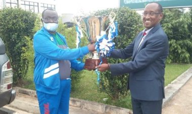 Igikombe cya CECAFA Rayon Sports yatwaye mu 1998 cyabonetse i Huye