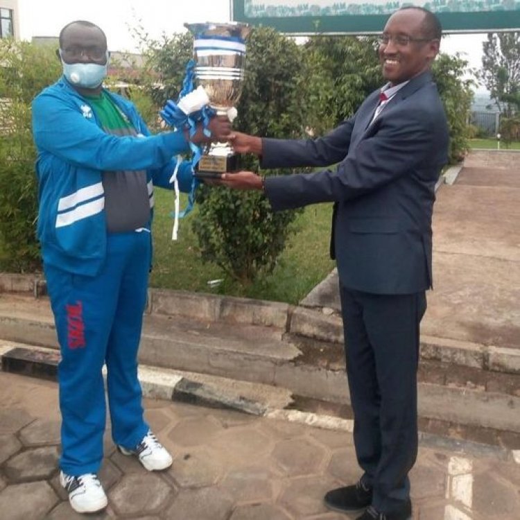 Igikombe cya CECAFA Rayon Sports yatwaye mu 1998 cyabonetse i Huye