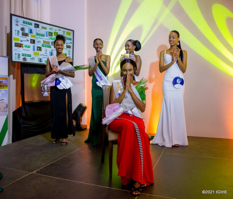Umuratwa Kate Anitha yegukanye ikamba rya Miss Supranational 2021 (Amafoto)
