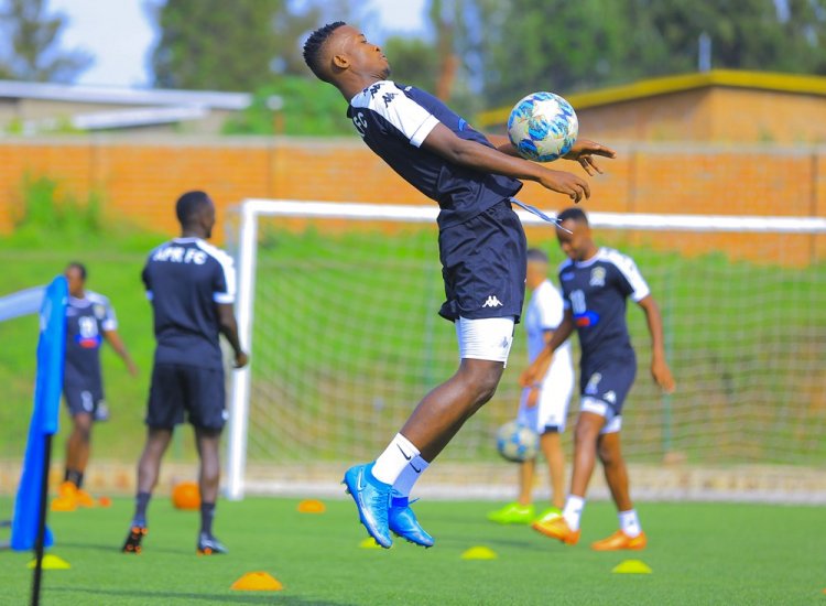 Byiringiro Lague yasubukuye imyitozo muri APR FC nyuma yo kuva i Burayi (Amafoto)