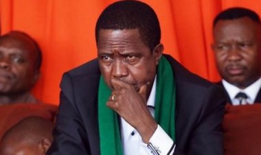 Perezida Edgar Lungu wa Zambia yazanzamutse nyuma yo kwitura hasi imbere y’abaturage