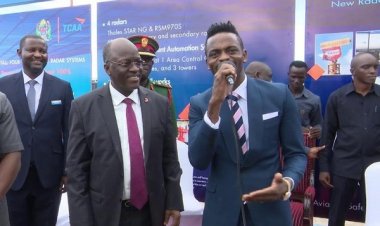 Diamond Platnumz yasubije abamusabira kwirukanwa muri BET