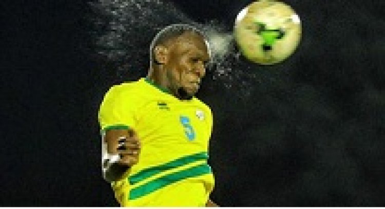 Kagere Meddie ayoboye abakinnyi mu gukurikirwa kuri Instagram Kagere Medie ni we urusha abandi bakinnyi bo mu Rwanda gukurikirwa kuri instagram