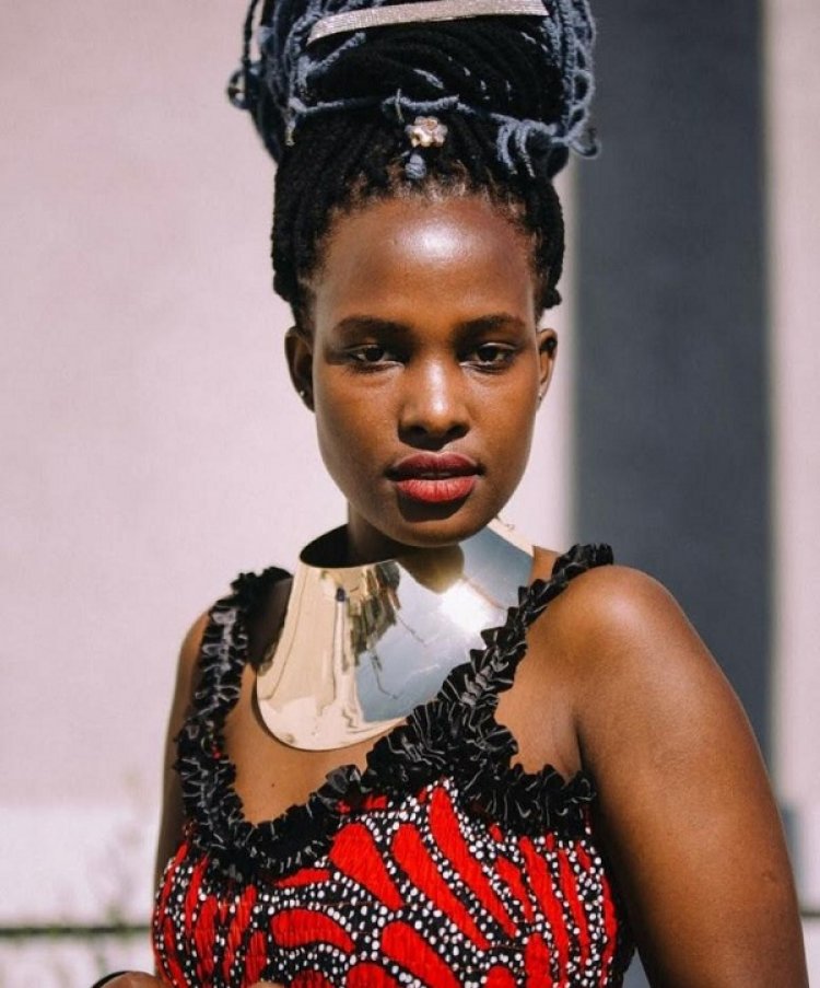 Ubuzima bwa Rita Laurence umusizi akaba n’impirimbanyi iharanira ubwisanzure-amafoto