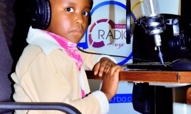 Wa mwana w'imyaka 7 ufite impano itangaje yo kuririmba yasohoye indirimbo  itaka igihugu