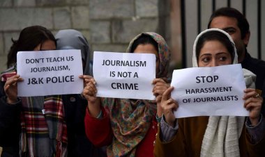 Umubare w’abanyamakuru bafungwa wageze kugero cyo hejuru cyane mu mwaka 2021,  24 barishwe bazira gutahura amakuru