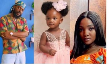 AFRIMMA 2021: Adekunle Gold who previously performed at Kigali city, he and his wife, Simi came up with novelty in awards