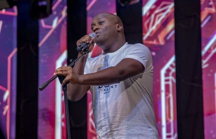 Kigali Arena: King James was able to dive the crowd unto his songs and paved  the way for Koffi Olomide- Pictures