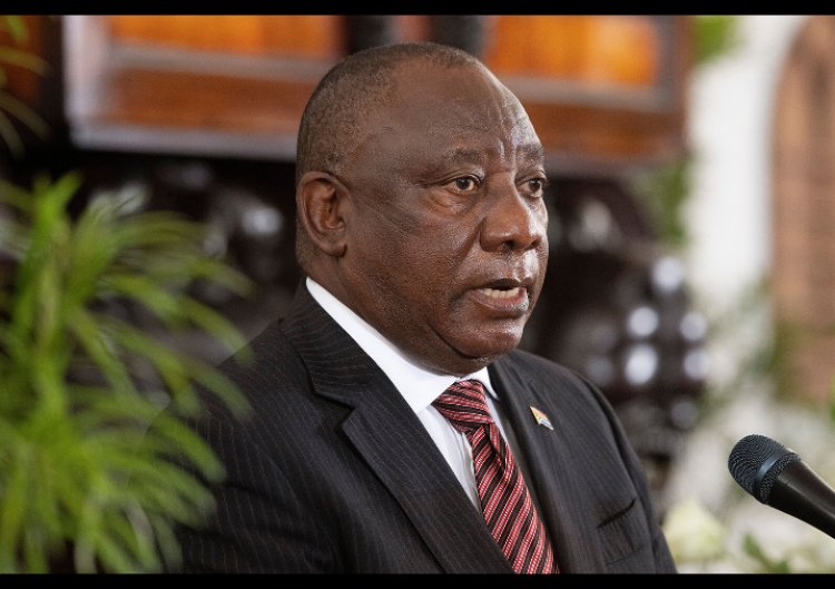 Perezida Cyril Ramaphosa yasanganywe ubwandu bwa COVID-19