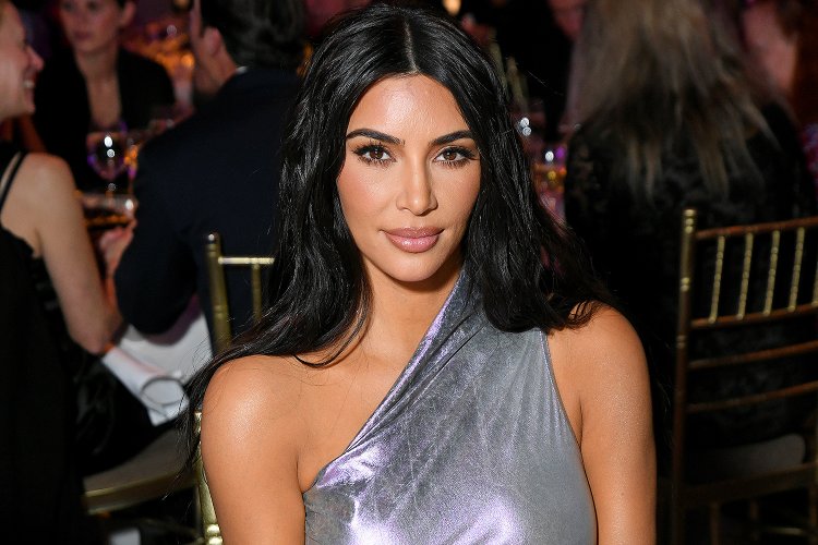 Ibyo wamenya kuri Kim Kardashian uri kwizihiza isabukuru y'amavuko.