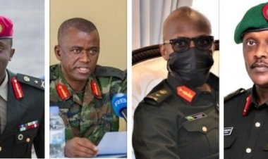 H. E. Paul Kagame yazamuye mu ntera abasirikare 4 barimo aba Jenerari 3 n'umukoroneri 1