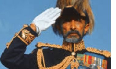 Ni akumiro: Umwami w'Abami yashyinguwe mubwiherero