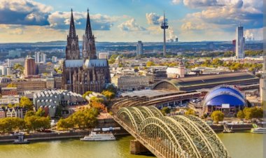 Abadage ni bantu ki bateje intambara ebyiri z'isi yose?