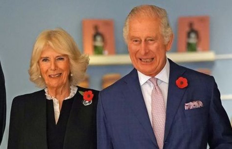 Umwami w'Ubwongereza, Charles III yatewe amagi