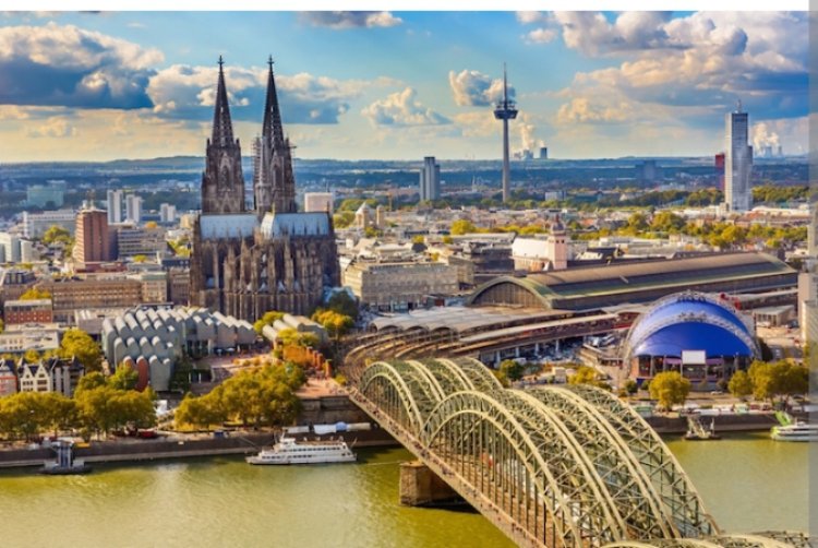 Abadage ni bantu ki bateje intambara ebyiri z'isi yose?