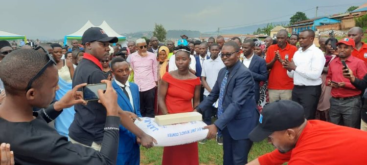 Gasabo-Jabana: FPR Inkotanyi yaremeye imiryango 35 yasezeranye