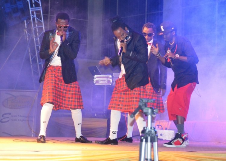 Skirts become men's fashionable outfits