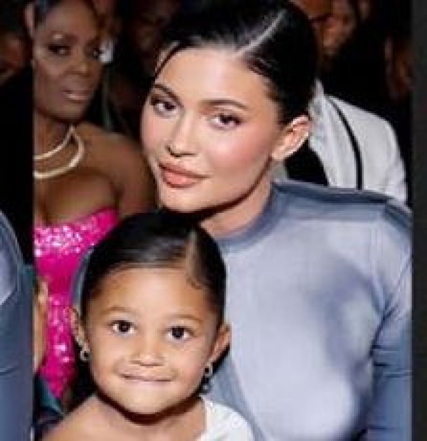 Kylie Jenner  aricuza kuba yaribagishije