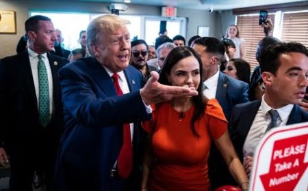 Donald Trump yijeje abantu amafunguro birangira atayabahaye