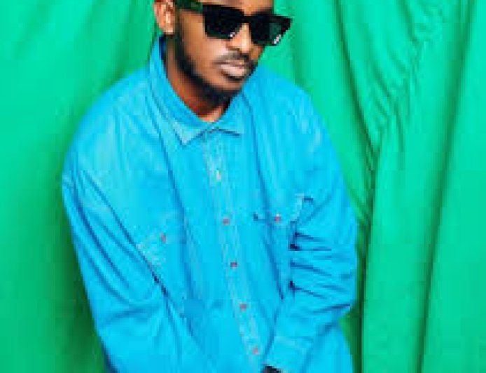 Kuri Yago birasa nko kwisanga hagati nk’ururimi